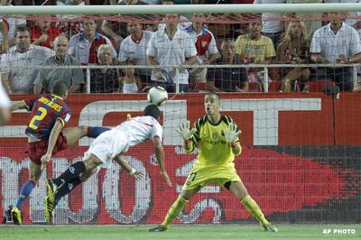 Sevilla beat Barca 3-1 in Supercup 1st leg