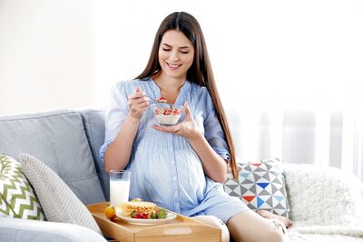 Iron Rich Foods for Pregnancy: What to eat and why is it so Important?
