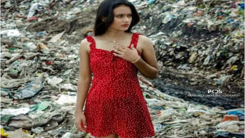 Miss Jharkhand Walks on Garbage Heap in Ranchi to Draw Govt's Attention