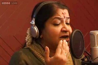 Singers KS Chitra, Vijay Yesudas win awards