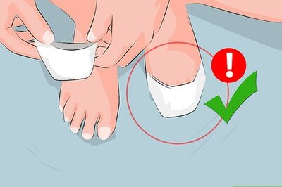 How to Tie Pointe Shoes