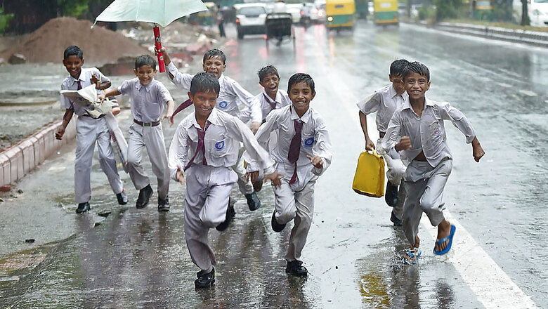 Yogi Govt Makes Written Test Must for TET Qualified Candidates to Become Teacher