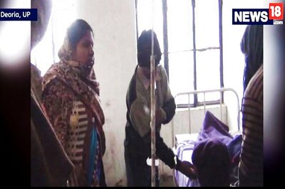 Government Hospital Cook Caught on Camera Giving Injections to Patients in UP’s Deoria