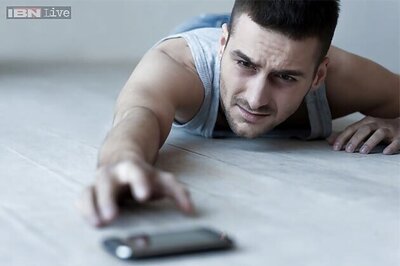 One in five college students addicted to smartphones