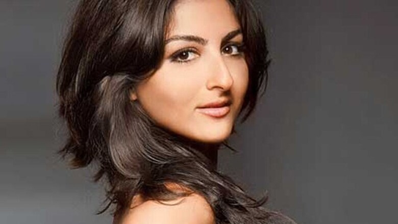 Why would I want to do my mother's film remake: Soha