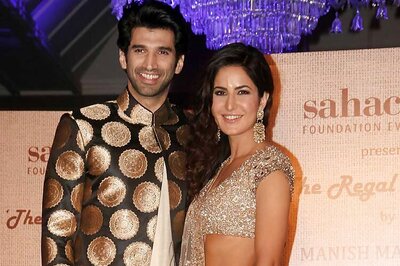 Katrina Kaif, Aditya Roy Kapur to flaunt Tarun Tahiliani's new line on ramp