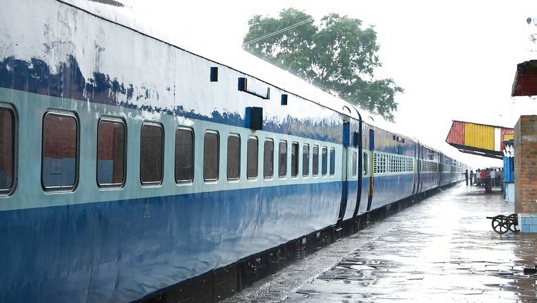 Indian Railways Cancel Several Trains Due to Cyclone Tauktae, Low Occupancy; Check Full List
