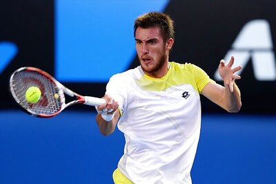 Mayer, De Bakker advance in Umag