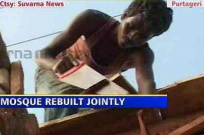Hindus help to build mosque in Karnataka village