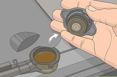 How to Tell if Your Car's Thermostat Is Stuck Closed