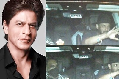Salman Khan Visits Shah Rukh Khan at Mannat; Pooja Bhatt, Suniel Shetty Stand Behind SRK Over Drugs Case