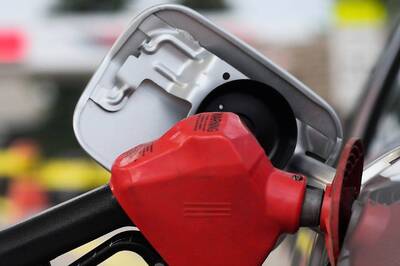 Petrol Price Today Below Rs 100 in Delhi, Other Places; Check Petrol, Diesel Rates in Your City