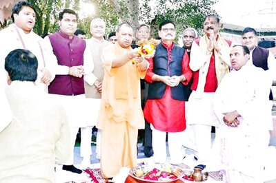 Uttar Pradesh CM Yogi Adityanath in Barsana to Celebrate 'Lathh Maar' Holi