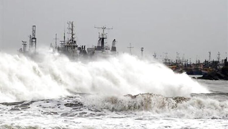 Cyclone Lehar approaches Andhra coast