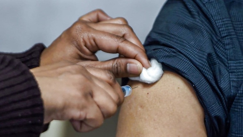 News18 Evening Digest: Delhi Reports 52 Cases of Covid-19 Vaccine Side-effects; Govt Ready to Hold 'Open-Minded Talks' with Farmers and Other Top Stories