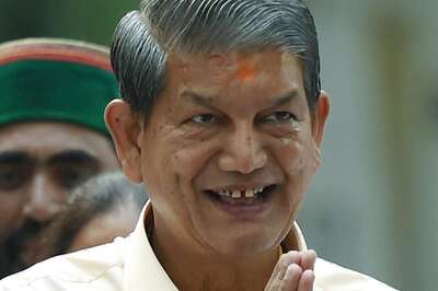 High Court Asks CBI Not to Take Coercive Steps Against Harish Rawat