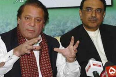 Zardari backs Sharif government return in Punjab