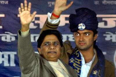 UP: Mayawati blames Centre for lack of funds