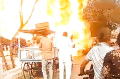 Royal Enfield Bike Explodes Outside Temple in Andhra Pradesh: Watch Video
