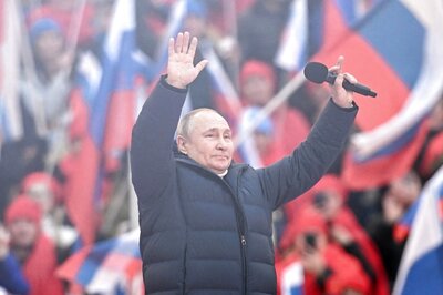 'Depressed' Putin Orders Nuclear Evacuation Drill, Moves Family to 'Secret' City in Serbia: Reports