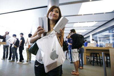 Many US stores report being sold out of iPhone 5