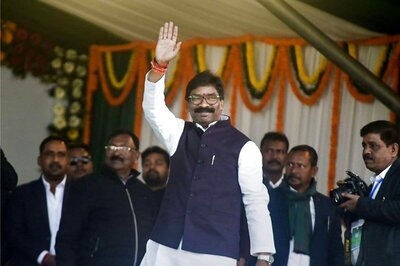 Swab Samples of Jharkhand CM, His Family members and CMO Officials Collected for Covid-19 Test