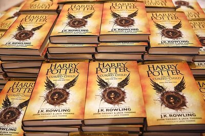 Catholic School Priest in US Bans 'Harry Potter' Books over Fears They Could be Used to Summon Spirits