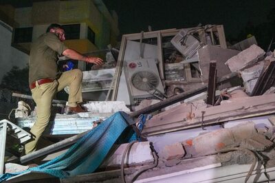 UP: 1 Dead as 4-Storey Building Collapses in Lucknow Hours After Earthquake