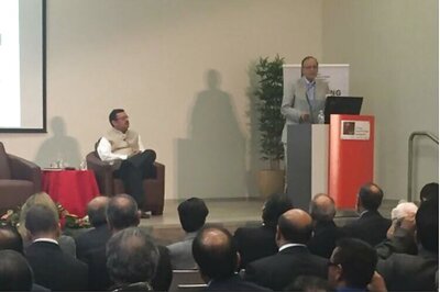 Jaitley launches 'Make in India' conference in Sydney
