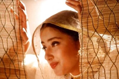 After successfully battling cancer, Manisha Koirala is back in India