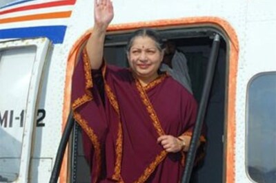 Jaya slams Manmohan on Lankan Tamils issue