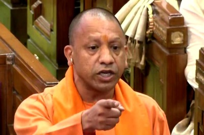 Deal with Aggrieved People Sensitively, Solve Complaints in Mission Mode: UP CM to Officers