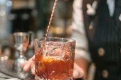 Want To Drive Away Your Mid-Week Blues? Try Out These Amazing Cocktail Recipes