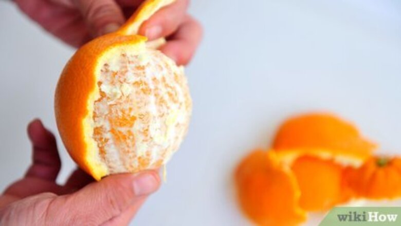 How to Make a Citrus and Vinegar Household Cleaner