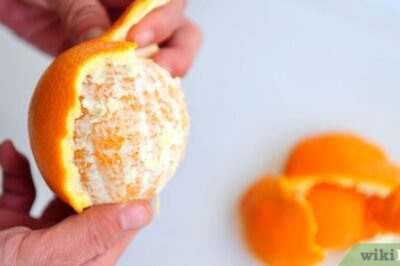How to Make a Citrus and Vinegar Household Cleaner
