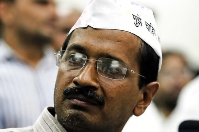 Congress, BJP push for Lokpal; Anna supports it, AAP calls it 'jokepal'