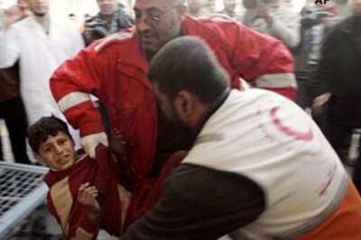 Israeli army attacks UN-run Gaza school, 42 killed