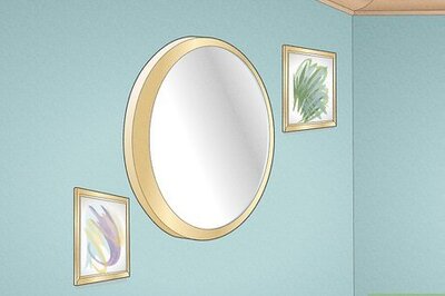 How to Decorate Around a Round Mirror