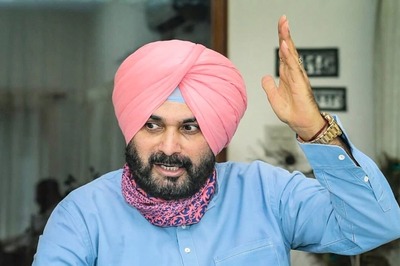 'Jo Katt Sake Vo Sir Paida Karo': Sidhu's Cryptic Tweet Hours Before Quitting Cements 'Uncompromising' Position