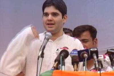 Varun meets RSS leaders, to strengthen BJP in UP