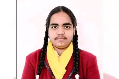 'She Deserves Respect': UP Class 10th Topper Prachi Nigam Trolled Over 'Facial Hair' Gets Support