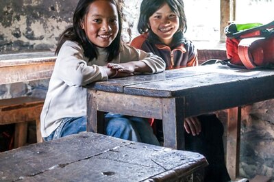 COVID-Affected Students in Jharkhand Teach One Another After Closure of Schools