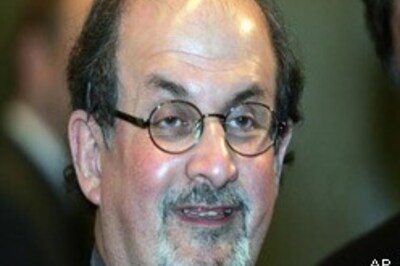 Rushdie's ex-bodyguard says 'sorry' for libelling him