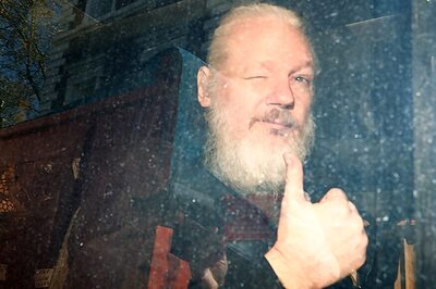 Ecuador Claims to be Hit by 40 Million Cyber Attacks Since Julian Assange's Arrest