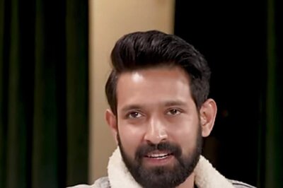 Vikrant Massey Recalls Losing Cool at Fan for Recording Him Without Consent: 'Aap Zoo Mein Aaye Ho?'