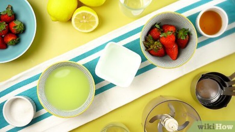 How to Make a Strawberry Lemonade Smoothie