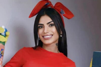 This Brazilian Model Burns 600 Calories Doing 'Housewife Workout'