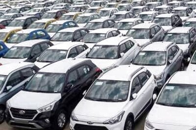 Auto Sales Speeds-up After Easing Chip Shortage Prior to Festive Demand
