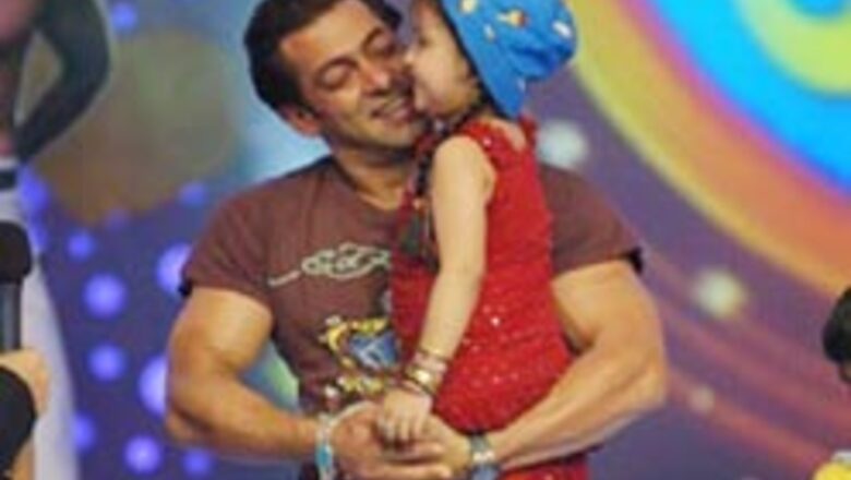 In Pics: Salman serenades the small screen