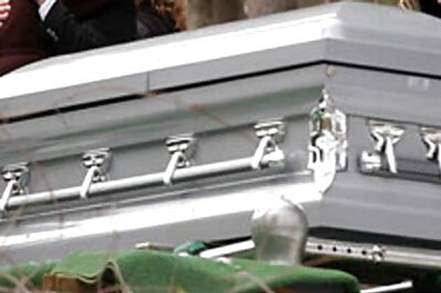 UK: Man finds another woman's body in dead wife's casket